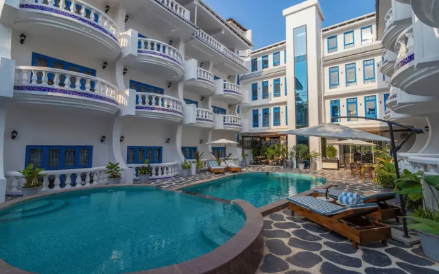 Azalea By Stone Wood Carmona