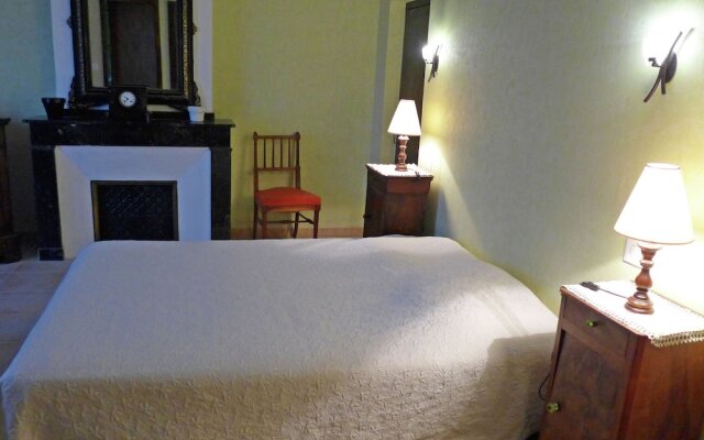 Holiday Home in Montbrun-des-Corbieres with Pool