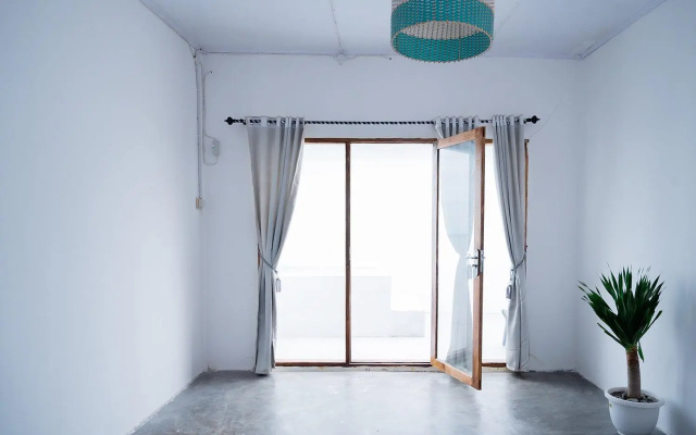 Woywoy Paradise – Guest Rooms – Bira
