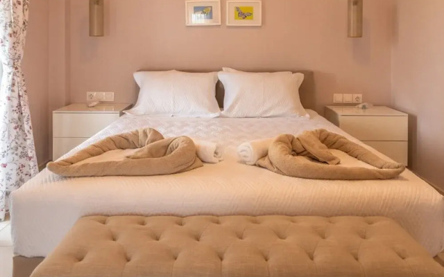 Eleni Luxury Villa by White Dream Villas