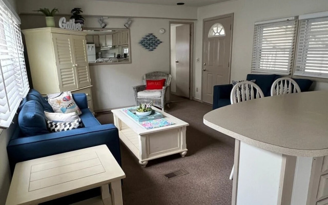 Montego Bay - Peachtree Road 122 3 Bedroom Home by RedAwning