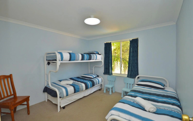 Waterfront Apartment 2 - Kalbarri WA