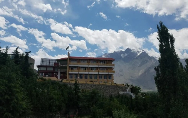 Hotel Mashabrum