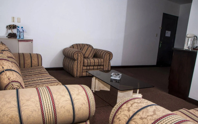 New Corpac Hotel
