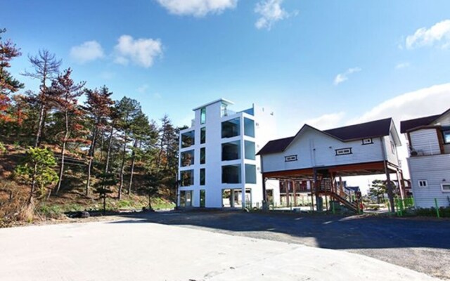 Ulsan Ganjeolgot View Pension