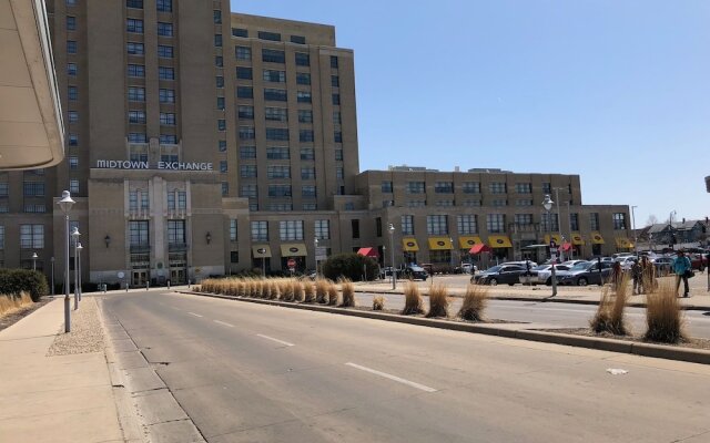 Midtown Manor