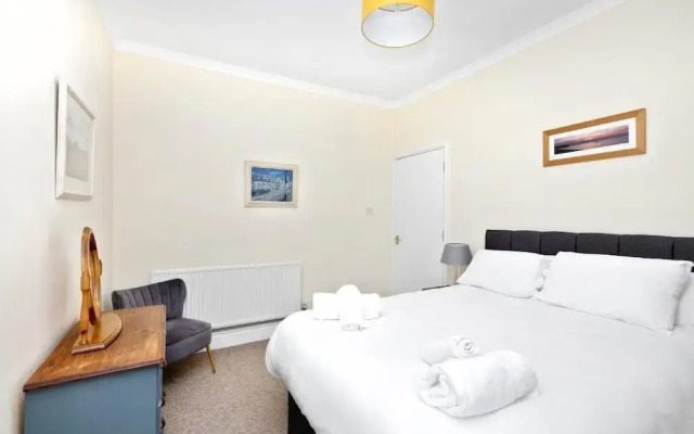 JOIVY Rose Street Hideaway