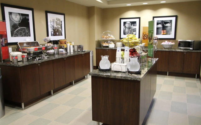 Hampton Inn & Suites Tacoma/Puyallup