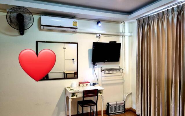 T2B Home - Adults Only - Hostel