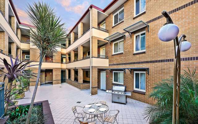 Comfort Inn & Suites Burwood