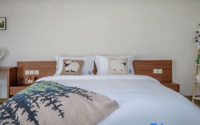 Xingyi Wanfeng Linyueqili B&B