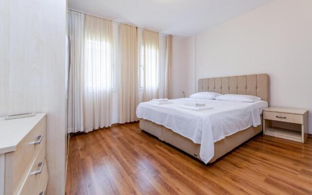 Luxury Villa With Shared Pool in Bodrum Ortakent