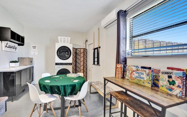 7 Br Home with Pool Gameroom & Soccer