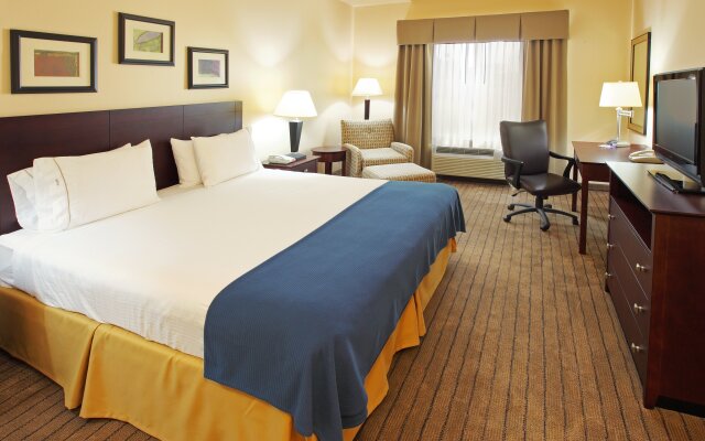 Holiday Inn Express & Suites Marshall by IHG