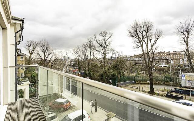 Tranquil Belsize Park Haven With Stunning Views