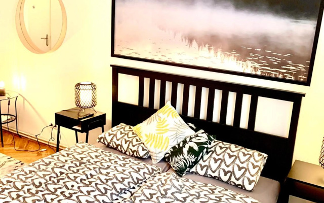 Urban Contactless Apartment