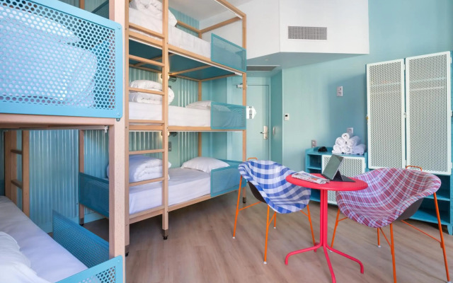 Hostel Ozz Nice