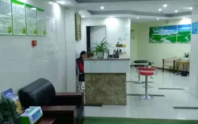 Pinghu Golden Bay Hotel
