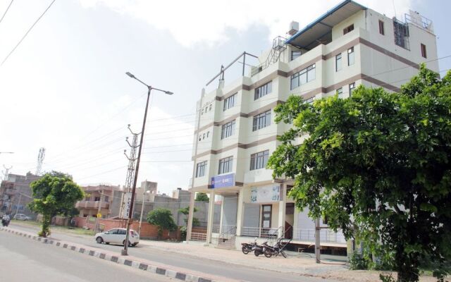 OYO 6915 Hotel Marwar Regency