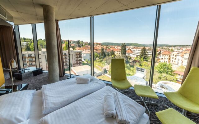 Sono Hotel