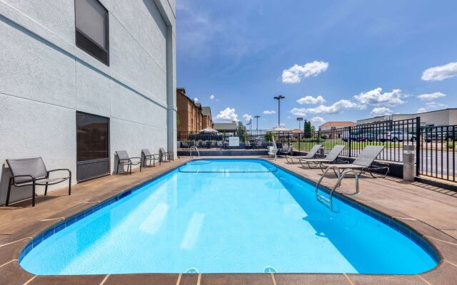 Hampton Inn St. Robert/Ft. Leonard Wood