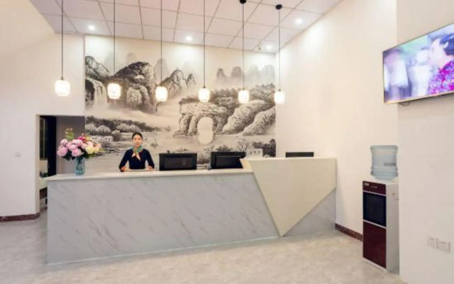 Guilin Fanke Preferential Hotel (Liangjiang Airport Branch)
