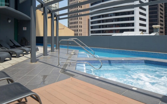 1 Bedroom Studio Apartment near Eagle Street