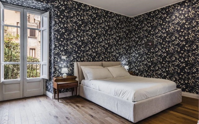 Upscale Urban Apartment by Wonderful Italy