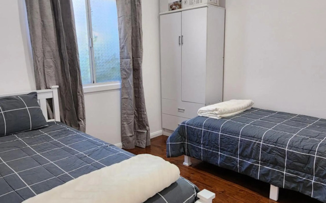 LUXURIOUS Couples Escape, SPA BATH, Netflix, NBN