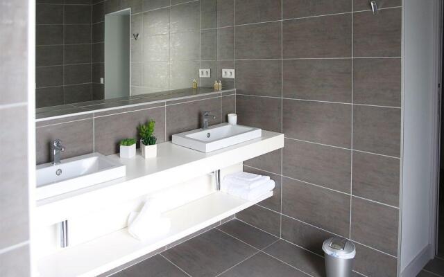 Villa Cenitz Lafitenia Resort