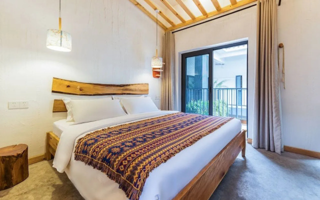 Floral Hotel Chongzhou Lilv