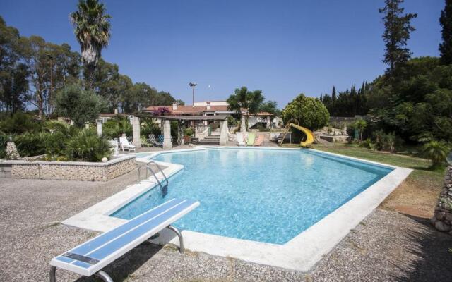 Villa grande piscina spiagge Maldive Salento m350