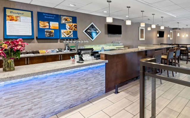 SureStay Hotel by Best Western SeaTac Airport North