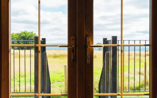 Head For the Hills Glamping - Skylark Shepherd's Hut