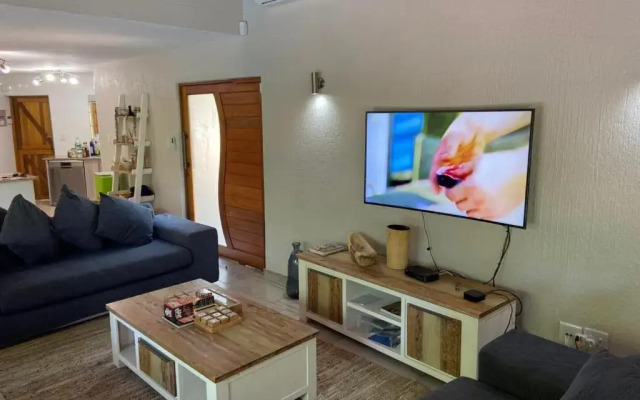 Kruger Park Lodge - IKZ2 - 3 Bedroom Chalet