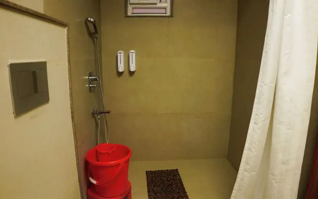 Hotel Ananda Kashi