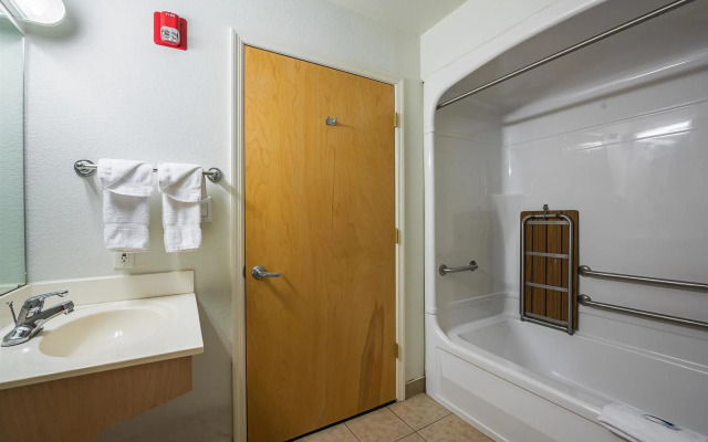 Baymont by Wyndham Athens, TN