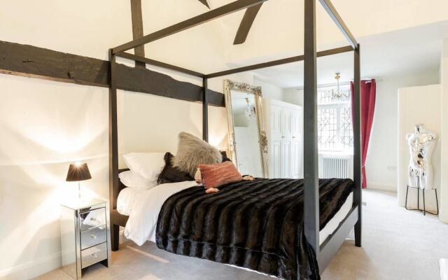 Beautiful 4 Bedroom Property
