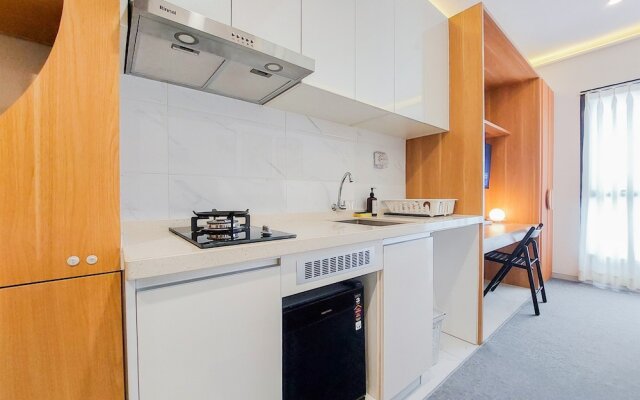 Minimalist Studio At Sky House Alam Sutera Apartment