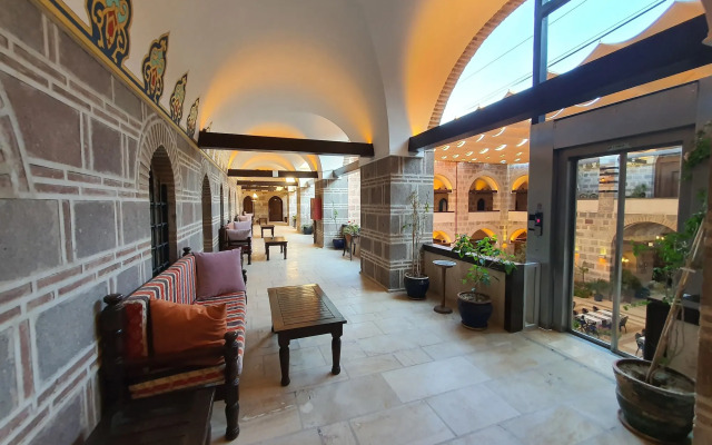 Kanuni Kervansaray Historical Hotel