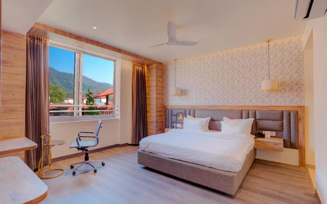 Hotel Vasundhara Palace Rishikesh