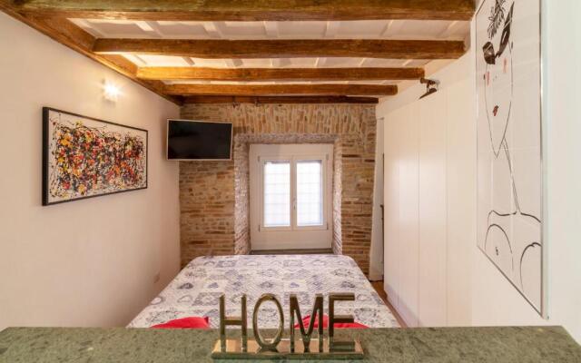 Largo di Torre Argentina Cozy Studio