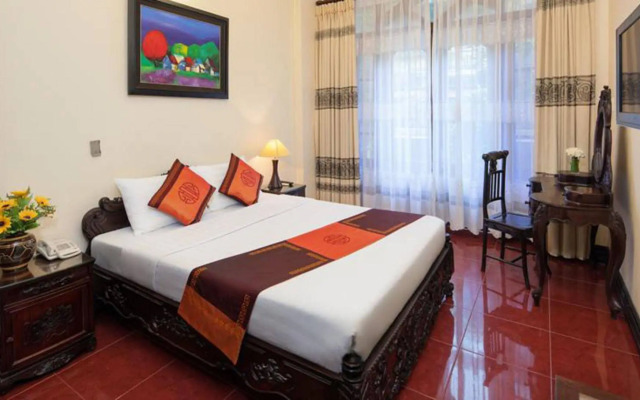 Lucky Hotel