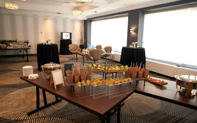 Courtyard by Marriott Downtown Toronto