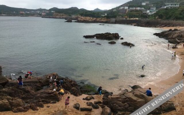 Shengsi Qinfeng fishing house