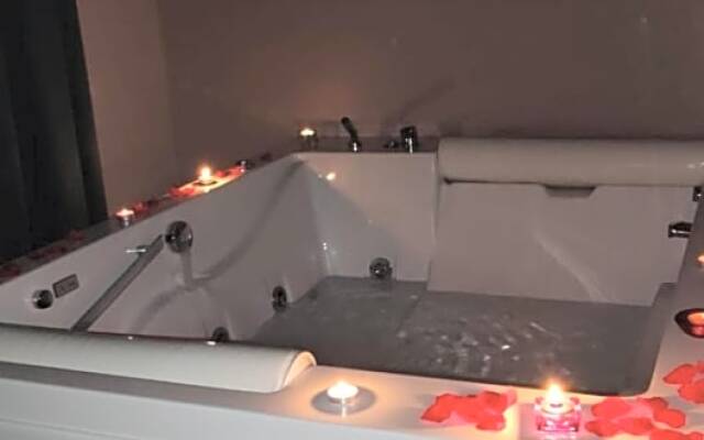 B&B Romeo Luxury Rooms