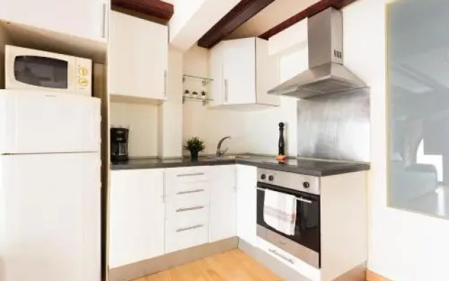 Beautiful 2-bedroom Flat In The City Center