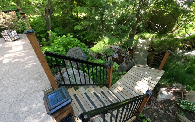 4 Mile Creek Cabin (Creekside)