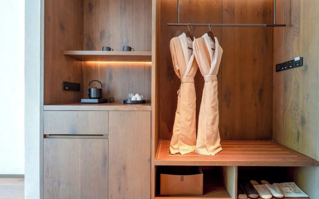 ZOLAND Resort Hotel Emei Mountain