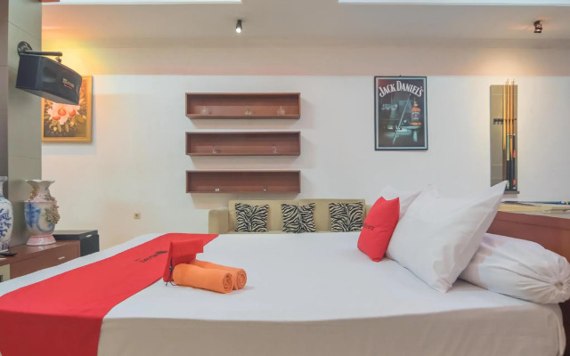 RedDoorz near Margahayu Raya